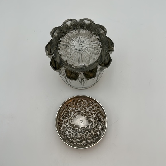 Victorian Trading Company Glass Dresser Jar with Sterling Lid - Picture 6 of 15